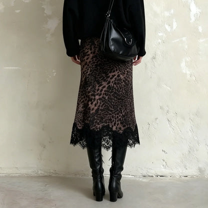 Low-Waist Leopard-Print skirt