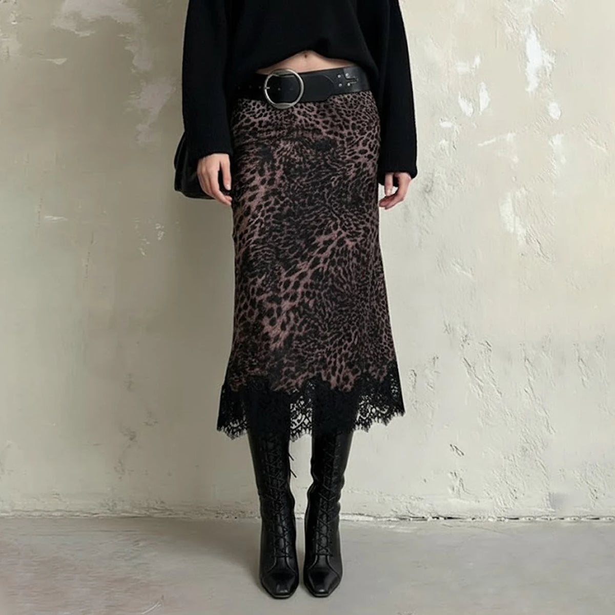 Low-Waist Leopard-Print skirt