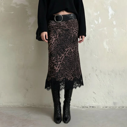 Low-Waist Leopard-Print skirt