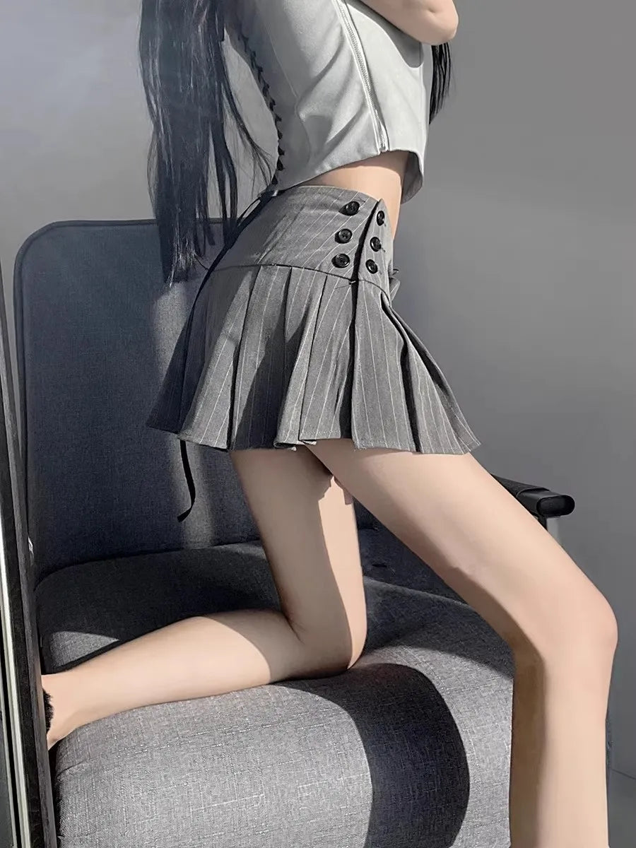Low Waisted Pleated Ultra Short Skirt