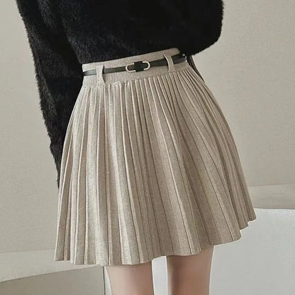 Knitted Pleated Short Skirt