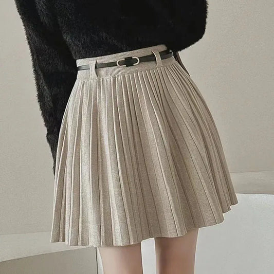 Knitted Pleated Short Skirt
