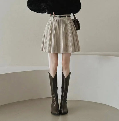 Knitted Pleated Short Skirt