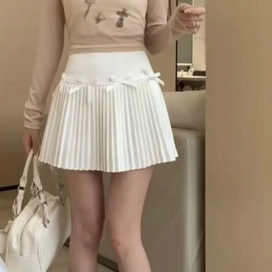 White Pleated Short Skirt